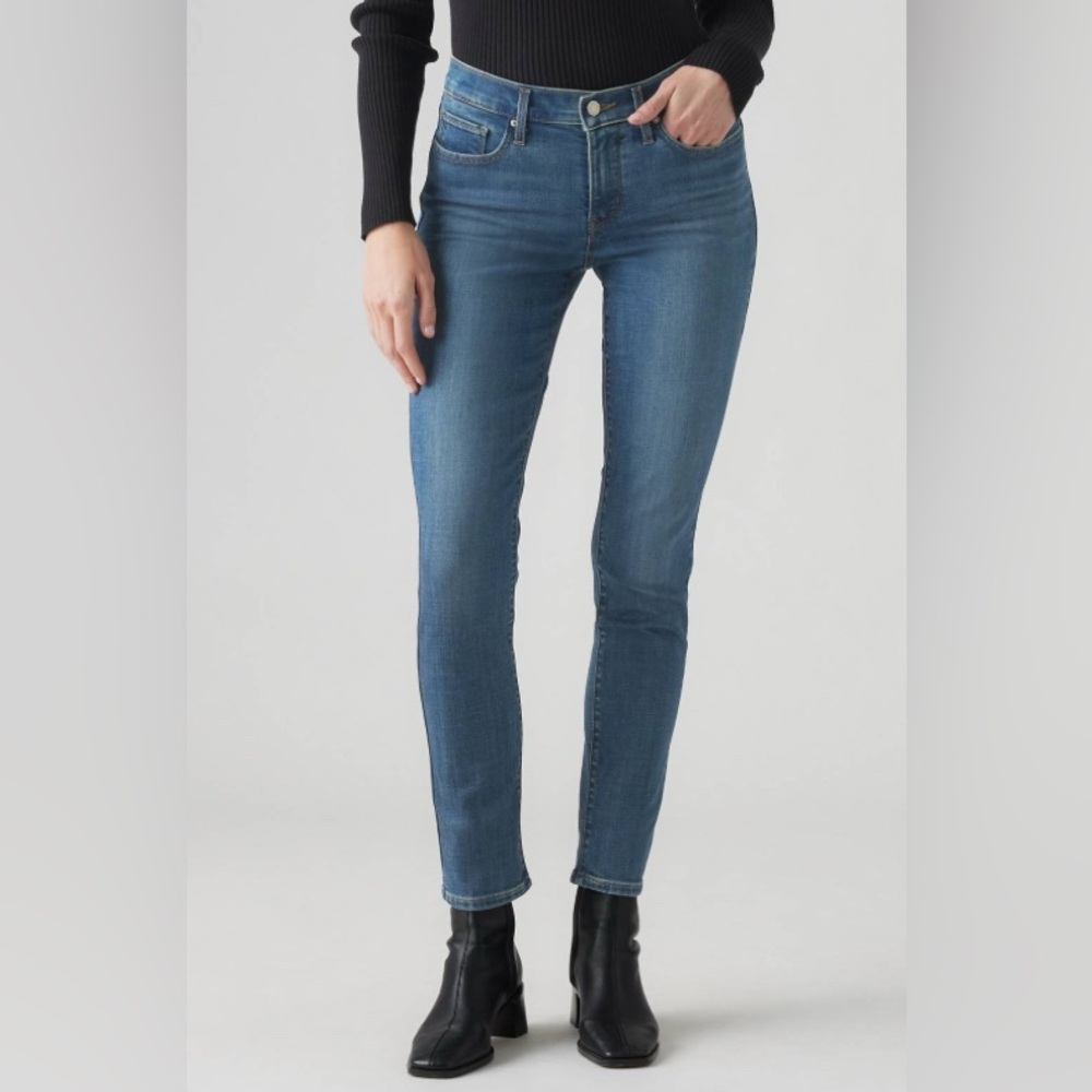 Levi's Dark Blue Skinny Jeans for Women